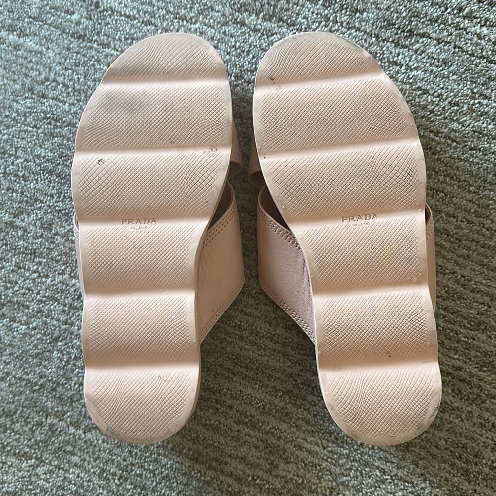 Prada Pink Sandals Minimalist Design - Picture 2 of 4